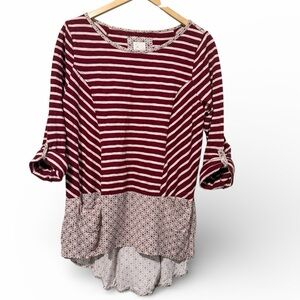 Anthropologie Postmark Fairley Tunic Top Burgundy/Red White floral Large